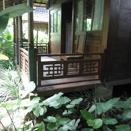 Puri Kayu Cottages