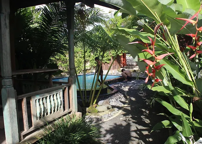 Puri Kayu Cottages ウブド