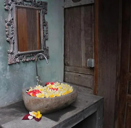 Puri Kayu Cottages ホリデーパーク