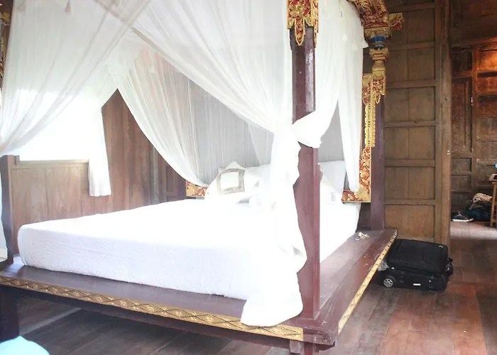 Puri Kayu Cottages ホリデーパーク ウブド