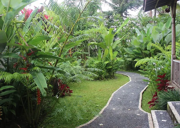 Puri Kayu Cottages 2*