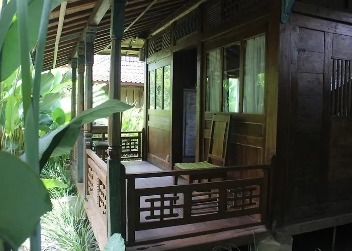 Puri Kayu Cottages ウブド